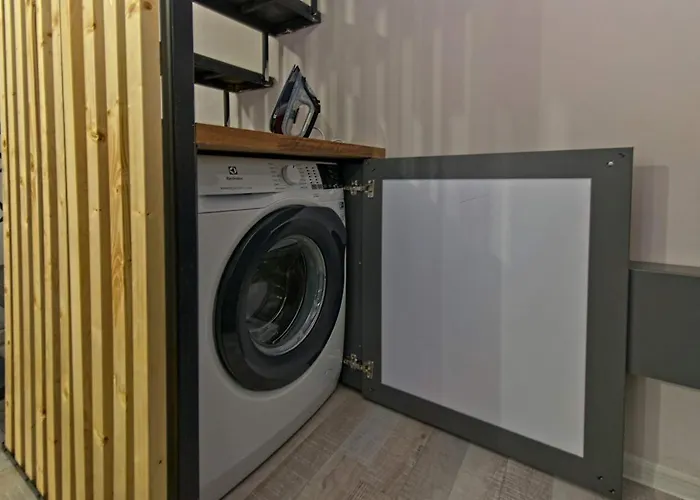 Sakhli At Chavchavadze Ave 15